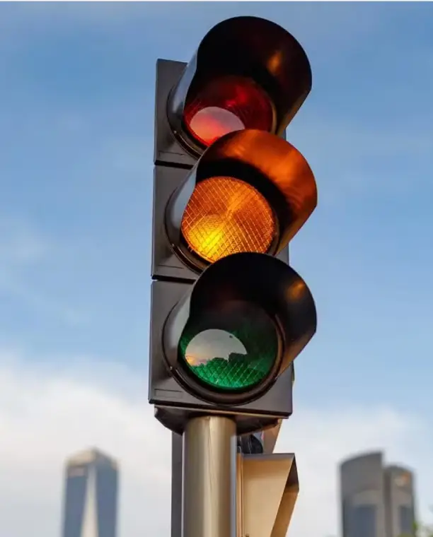 Smart Lightsand Smart Intersections